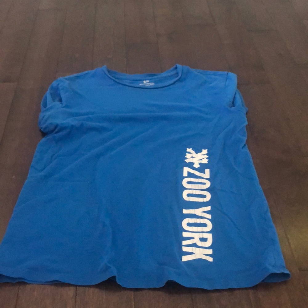 Zoo York top